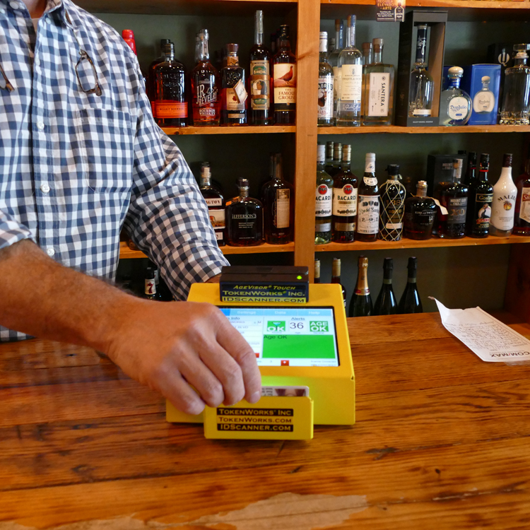 Countertop AgeVisor Touch ID Scanner for Convenience Stores